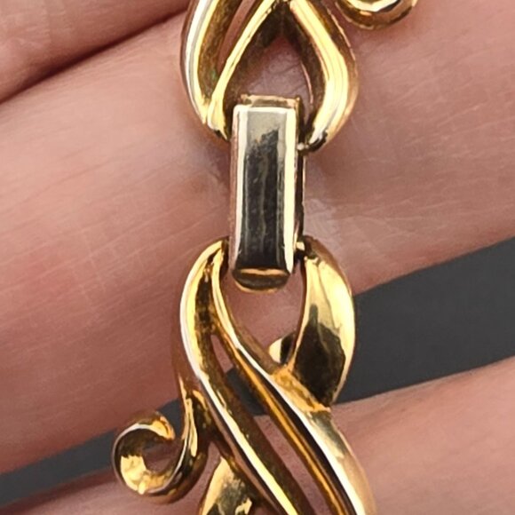 Vintage Trifari Gold-Tone Collar Choker Necklace With Swirl Links PAT PEND - Picture 5 of 7